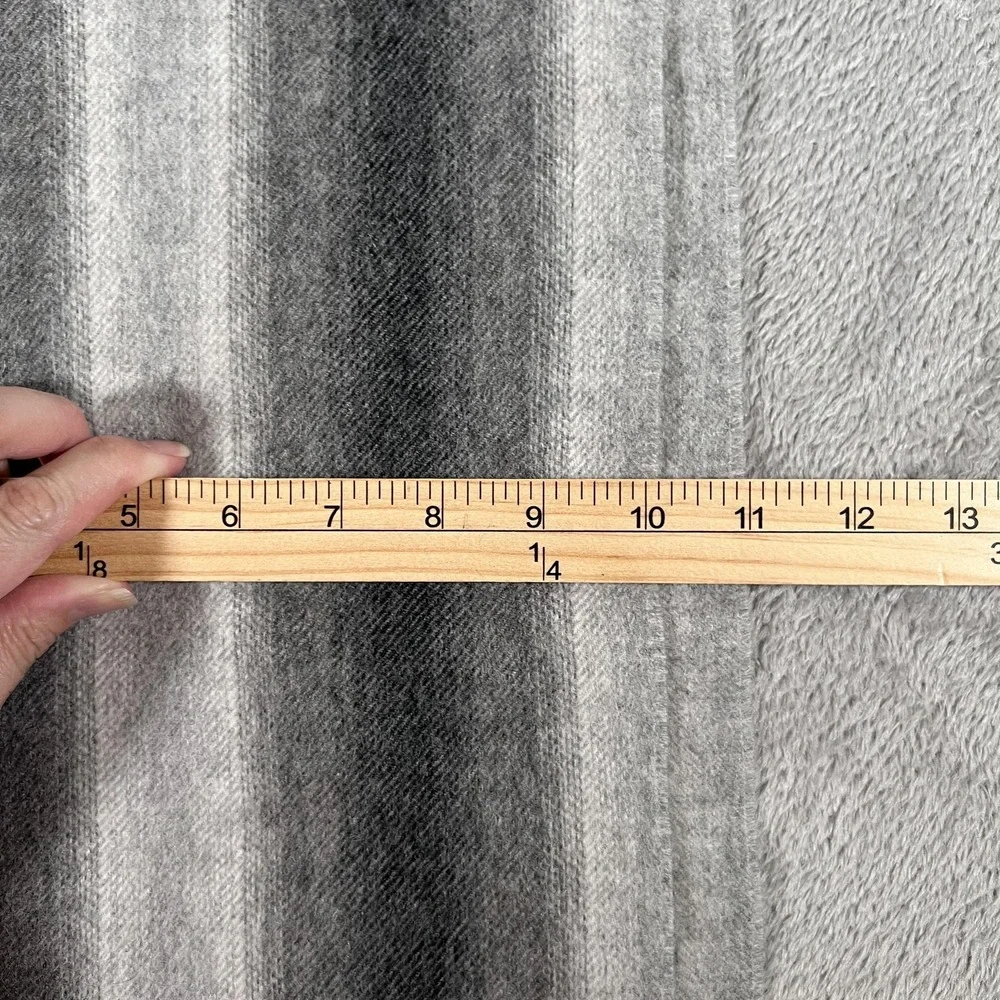 Nordstrom Cashmere Scarf‎ Womens One Size Gray Black Ombre Striped Fringe